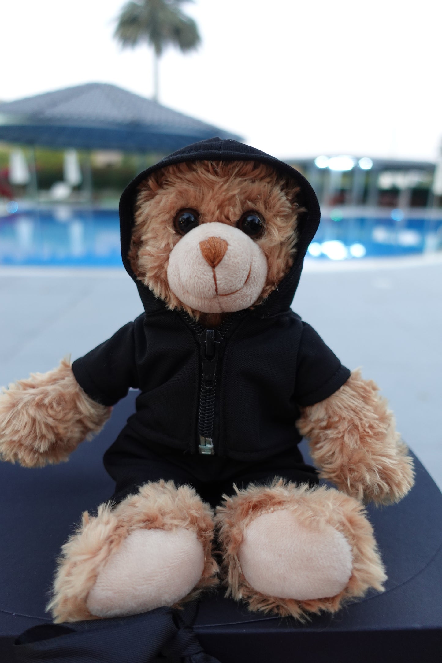 Ensemble noir à capuche